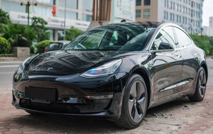 Tesla Model 3 Vận Hành Cực Êm